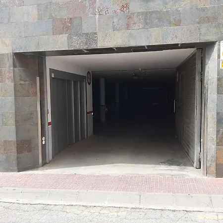 Playa Lloret 公寓 滨海略雷特